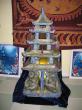 Пагода «два в одном»: светильник + фонтан, <br /> стекающий каскадами воды с каждого яруса крыши.<br /> Высота 110 см.